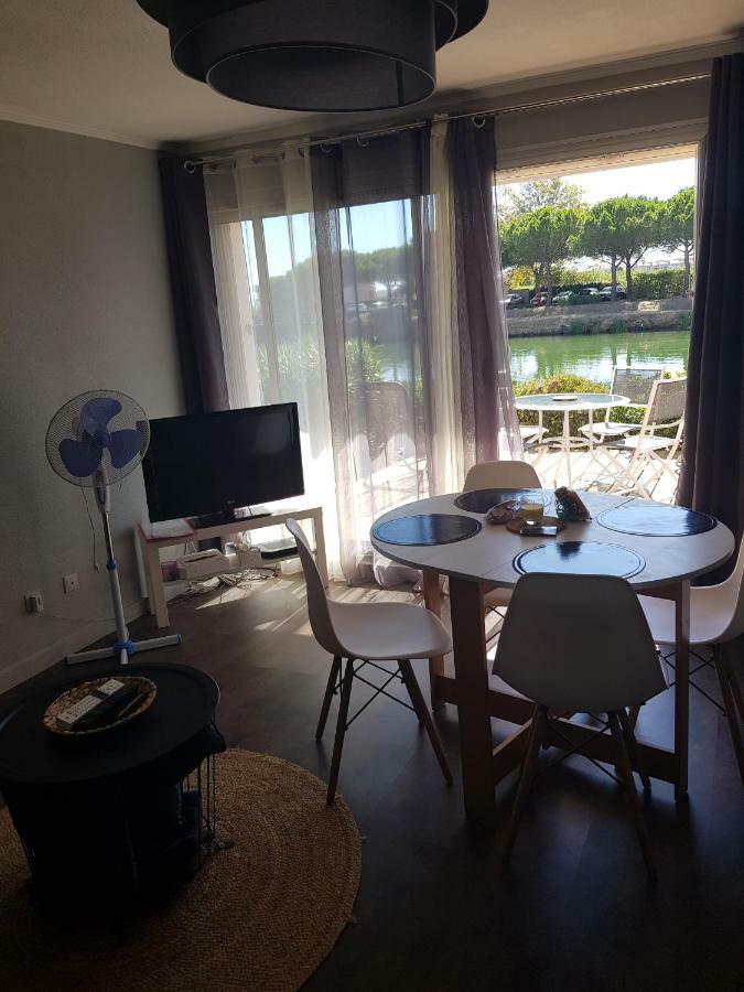 Marina Village Сен-Киприен Екстериор снимка